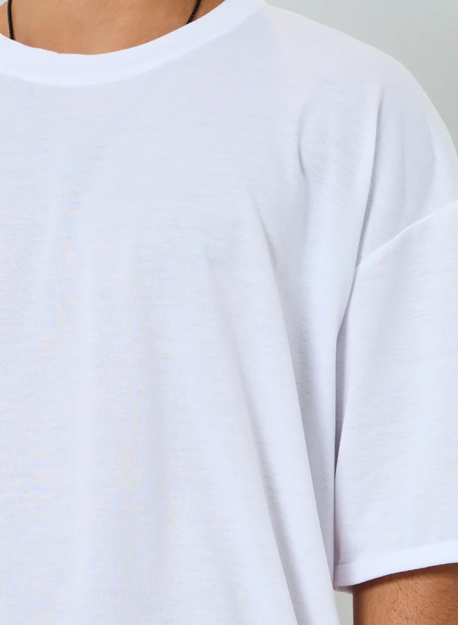 تايك تو Men Solid Oversized T-Shirt and Shorts Co-Ords